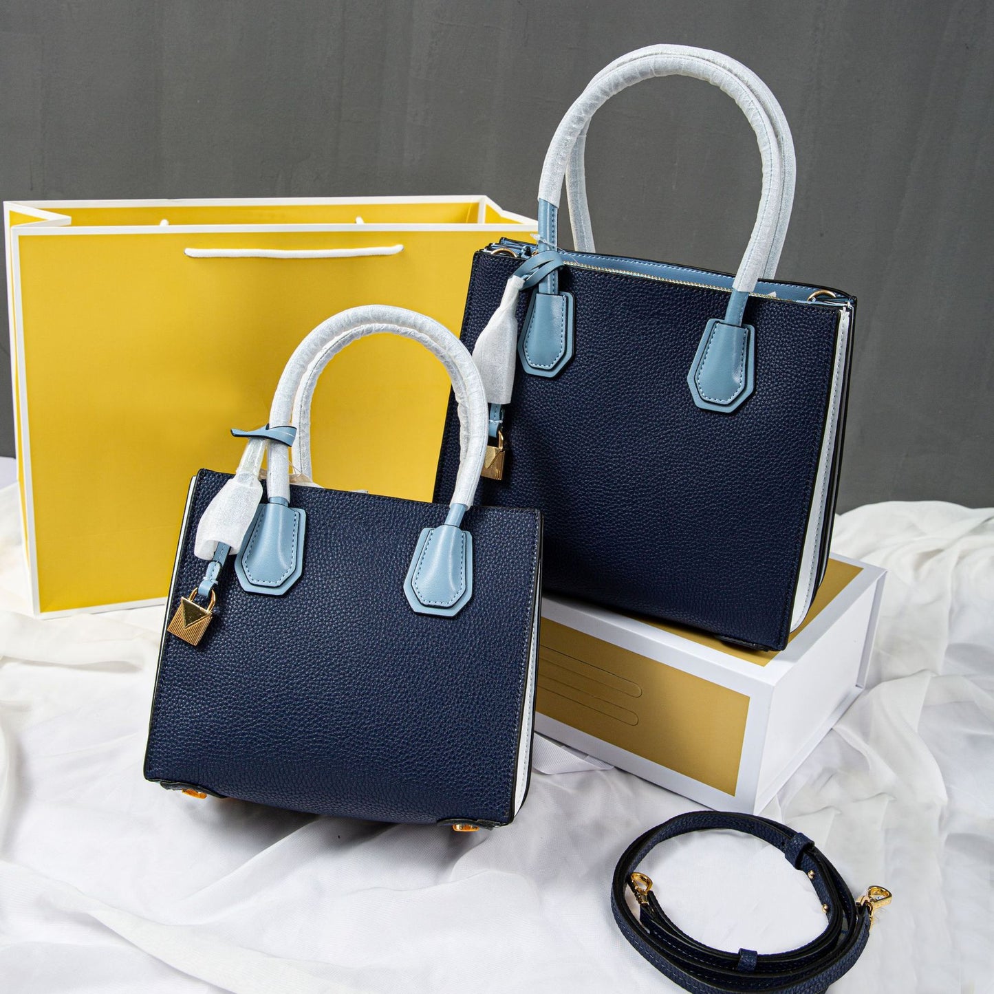 Streamlined Tasker - Women handbag - color blue - size medium and large 
